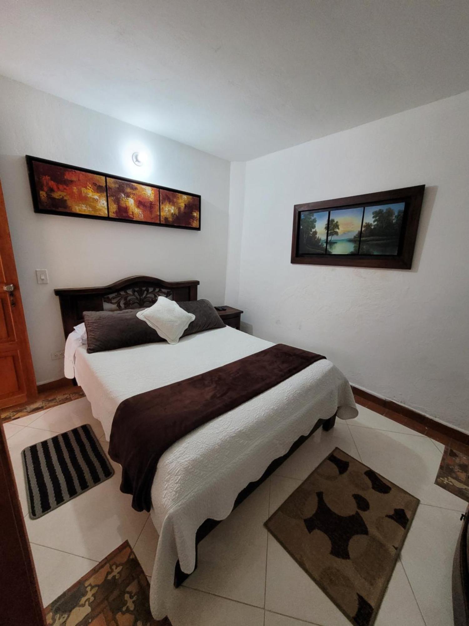 Casa Cantabria Hotel ビージャ・デ・レイバ エクステリア 写真
